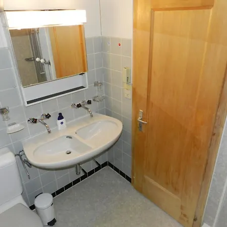Guex Appartement-fewo- Dusche Oder Bad- Wc 5-bettwohnung By Interhome Appartamento